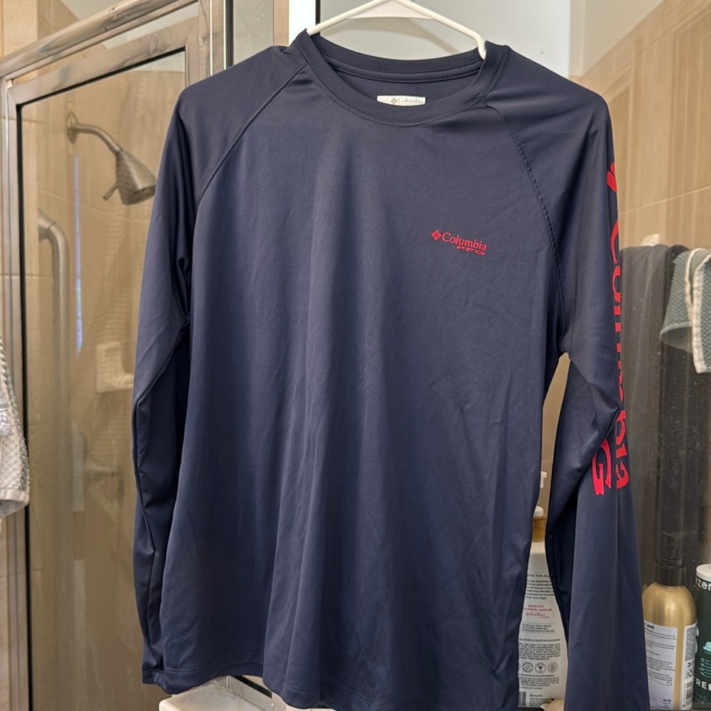 Women’s Columbia PFG Shirt